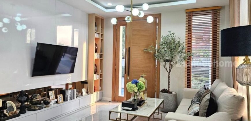 ขายบ้านพูลวิลล่า 2ชั้น บางละมุง ชลบุรี สไตล์โมเดิร์น สระว่ายน้ำดีไซน์สุดหรู พร้อมด้วยเฟอร์นิเจอร์และเครื่องใช้ไฟฟ้า