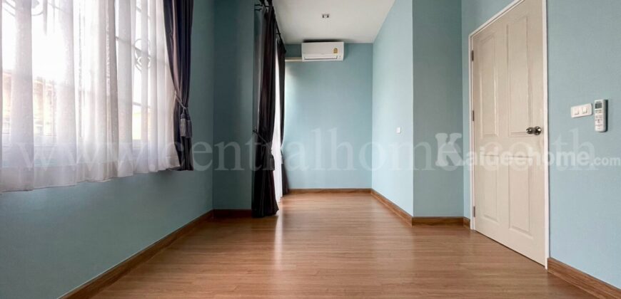 ทาวน์โฮม โกลเด้น ทาวน์ รัตนาธิเบศร์ – สถานีรถไฟฟ้าไทรม้า หลังริม