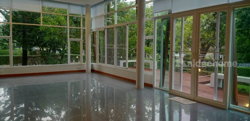 ขายบ้านเขาใหญ่ หมูสี ปากช่อง บ้านพักตากอากาศเขาใหญ่ พาโนวิลล์ ที่ดิน 303 ตร.ว บ้านใหม่พร้อมอยู่ สวยมาก พร้อมสวนต้นไม้ใหญ่ร่มรื่น ใกล้ถนนธนะรัชต์ ท่าช้าง ในโครงการปลอดภัย มี รปภ. ดูแล 087-9074045