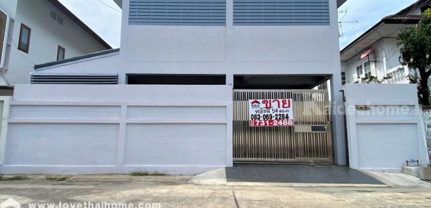 ขายบ้าน รามคำแหง124 ต่อเติมทั้งหลัง พื้นที่กว่า300ตร.เมตร ใกล้รถไฟฟ้าสายสีส้ม-สถานีสัมมากร และมอเตอร์เวย์ทับช้าง