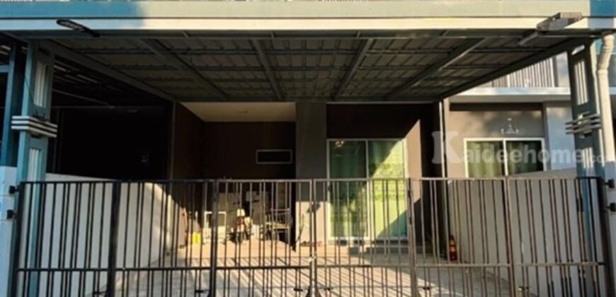 บ้านทาวน์โฮม 2 ชั้น พร้อมอยู่ โครงการ พฤกษาวิลล์ 108 สุขุมวิท-บางพระ ทำเลเยี่ยม ติดสวนหน้าบ้าน สระว่ายน้ำ และฟิตเนส ใจกลางบางพระ โทร 0838266099