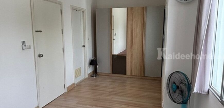 บ้านทาวน์โฮม 2 ชั้น พร้อมอยู่ โครงการ พฤกษาวิลล์ 108 สุขุมวิท-บางพระ ทำเลเยี่ยม ติดสวนหน้าบ้าน สระว่ายน้ำ และฟิตเนส ใจกลางบางพระ โทร 0838266099