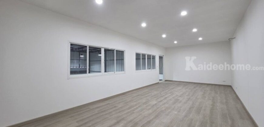 ให้เช่าโกดัง+ออฟฟิศ นวลจันทร์ 56 พื้นที่ 180 ตร.ม. ว่าง 3 ยูนิตสุดท้าย โทร 083-666-2525