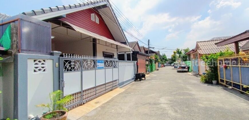 ขาย!! หมู่บ้านฟ้าคราม ลำลูกกาคลอง2 (ถนนเสมาฟ้าคราม) คูคต ปทุมธานี เข้า-ออกได้ 2 เส้นทาง ถ.ลำลูกกา ถ.รังสิต-นครนายก ใกล้รถไฟฟ้าสีเขียว (BTS) สถานีคูคต