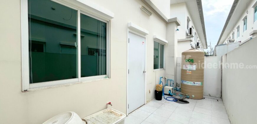 ทาวน์โฮม เจ ทาวน์ เอ็กคลูซีฟ รังสิต – คลอง 1 (หลังมุม) ถ.เลียบคลองรังสิต ธัญบุรี ปทุมธานี :J Town Exclusive Rangsit – Klong 1