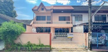 ทาวน์เฮ้าส์ ถนน นวลจันทร์ ซอย 16 บึงกุ่ม หมู่บ้าน วังรุ้ง