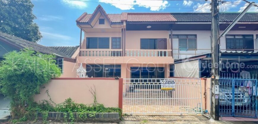 ทาวน์เฮ้าส์ ถนน นวลจันทร์ ซอย 16 บึงกุ่ม หมู่บ้าน วังรุ้ง