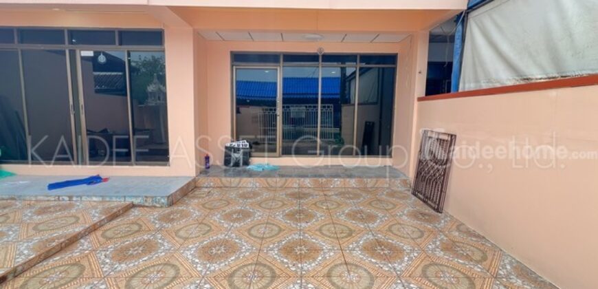 ทาวน์เฮ้าส์ ถนน นวลจันทร์ ซอย 16 บึงกุ่ม หมู่บ้าน วังรุ้ง