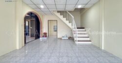 ทาวน์เฮ้าส์ ถนน นวลจันทร์ ซอย 16 บึงกุ่ม หมู่บ้าน วังรุ้ง