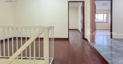 ทาวน์เฮ้าส์ ถนน นวลจันทร์ ซอย 16 บึงกุ่ม หมู่บ้าน วังรุ้ง