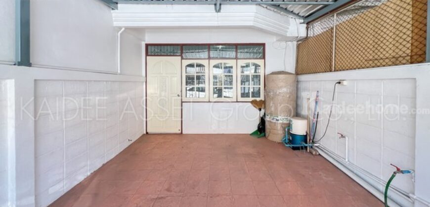 หมู่บ้านไพโรจน์ | ทาวน์เฮ้าส์ ซอย บางนา-ตราด 27 ติดห้าง