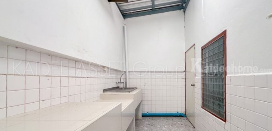 หมู่บ้านไพโรจน์ | ทาวน์เฮ้าส์ ซอย บางนา-ตราด 27 ติดห้าง