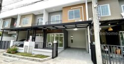 ทาวน์โฮม ใหม่พร้อมอยู่ ใกล้ห้างแฟชั่น เดอะคัลเลอร์ส วงแหวน-รามอินทรา ถ.รามอินทรา ถ.หทัยราษฎร์ ซอยสุเหล่าคลองหนึ่ง เขตคลองสามวา