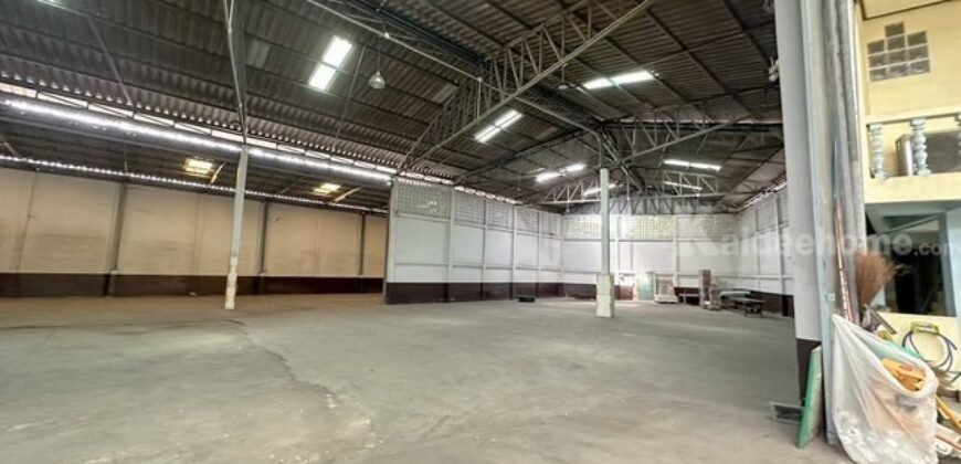 ให้เช่าโกดัง แถม ออฟฟิศ ติดถนนใหญ่ ใกล้เซ็นเฟส เชียงใหม่ ทำเลทองสุดคุ้ม