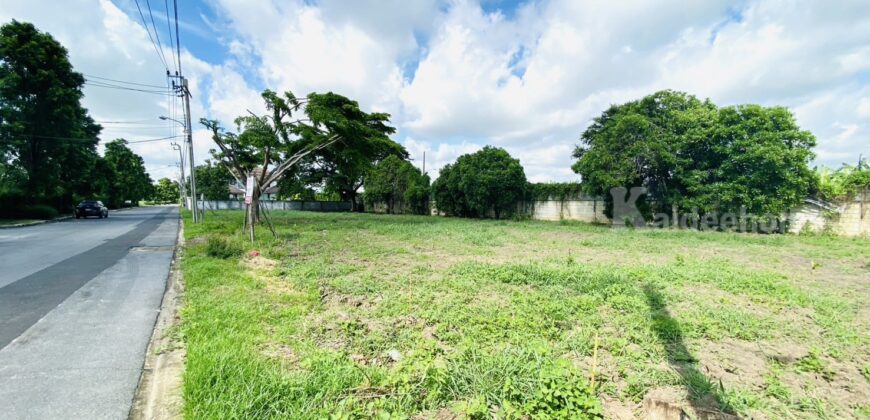 ขายที่ดินเปล่าในโครงการอารียาโคโม่ ลาดกระบัง ถ.ขุมทอง-ลำต้อยติ่ง ใกล้สนามบินสุวรรณภูมิ ,เนื้อที่ 214 ตรว. ที่สวย ถมแล้ว ขายต่ำกว่าราคาประเมิน เพียง 17,000 บาทต่อตารางวา