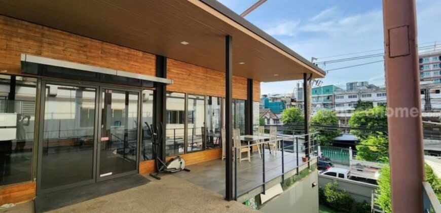 รหัสC6802 ให้เช่าอาคารสำนักงาน 3ชั้น ใกล้ถนนใหญ่ ย่านถนนติวานนท์ นนทบุรี