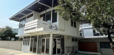 รหัสC6803 ให้เช่าบ้านเดี่ยว 2ชั้น ย่านถนนสุขุมวิท ใกล้ BTS บางจาก เดินทางสะดวกใกล้ทางด่วน