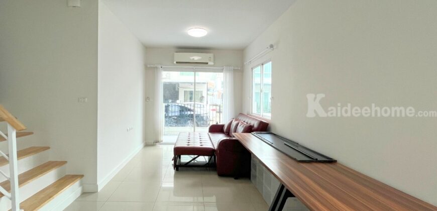 ทาวน์โฮม เจ ทาวน์ เอ็กคลูซีฟ รังสิต – คลอง 1 (หลังมุม) ถ.เลียบคลองรังสิต ธัญบุรี ปทุมธานี :J Town Exclusive Rangsit – Klong 1