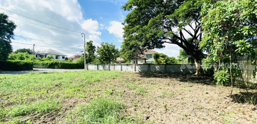 ขายที่ดินเปล่า ขนาด 239 ตรว. ภายในโครงการอารียา โคโม่ ลาดกระบัง ถ.ขุมทอง-ลำต้อยติ่ง ใกล้สนามบินสุวรรณภูมิ ,ที่สวย ถมแล้ว ขายต่ำกว่าประเมิน ราคา 4,660,000 บาท