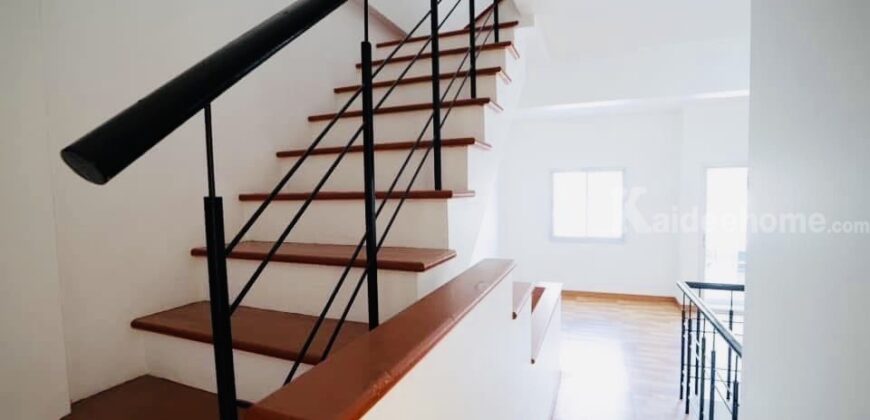 vายบ้าน เออเบิร์นธารา รีโนเวทแล้ว – ทิศใต้ หน้าบ้านไม่ชนใคร