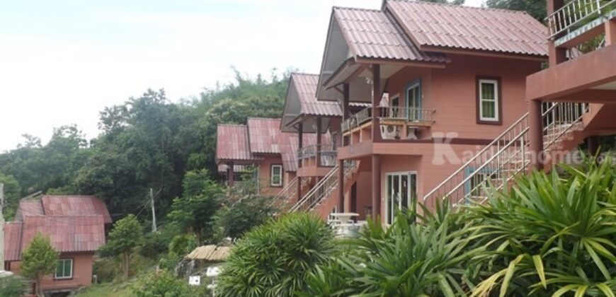 ขายหรือให้เช่าระยะยาว รีสอร์ทบนเนินเขาวิวทะเล สัตหีบ ชลบุรี เงียบสงบพร้อมวิลล่าส่วนตัว 12 หลัง โทร 0887649875