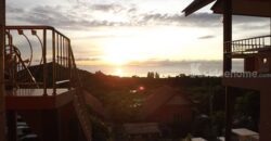 ขายหรือให้เช่าระยะยาว รีสอร์ทบนเนินเขาวิวทะเล สัตหีบ ชลบุรี เงียบสงบพร้อมวิลล่าส่วนตัว 12 หลัง โทร 0887649875