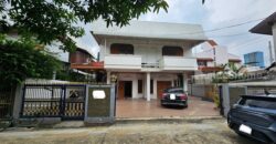 ขายด่วน! บ้านเดี่ยว 2 ชั้น พร้อมผู้เช่า ใจกลางย่านอารีย์ พหลโยธิน ตกแต่งพร้อมอยู่ โทร 061-982-9696