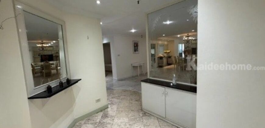 ให้เช่าฟิฟตี้ ฟิฟท์ ทาวน์เวอร์ ใกล้ BTS สถานีทองหล่อ Line ID 0619636888