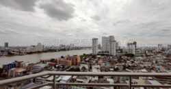 Riverside condo for Rent Watermark Chaophraya 2 beds with river view near BTS Saphan Taksin