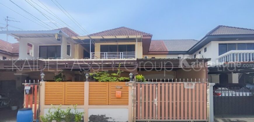 บ้านแฝด ซอย รัตนาธิเบศร์ 22 ติวานนท์ 25 ( แผ่นดินทอง )