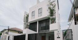 ขายบ้านปุณณวิถี สุขุมวิท101 บ้านใหม่พร้อมอยู่ ใกล้ BTSปุณณวิถี ที่ดิน 50 ตร.ว พื้นที่ใช้สอย 380 ตร.ม ใกล้ซีคอนสแควร์ ศรีนครินทร์ เซ็นทรัลบางนา ทางด่วน Sukhumvit House for sale 087-9074045
