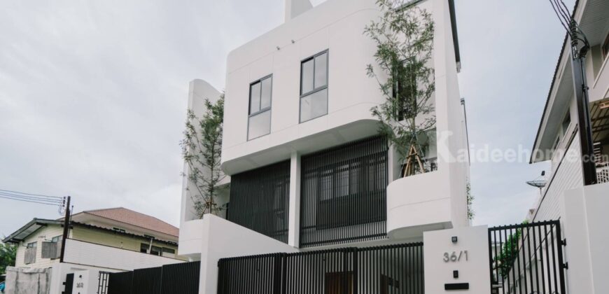ขายบ้านปุณณวิถี สุขุมวิท101 บ้านใหม่พร้อมอยู่ ใกล้ BTSปุณณวิถี ที่ดิน 50 ตร.ว พื้นที่ใช้สอย 380 ตร.ม ใกล้ซีคอนสแควร์ ศรีนครินทร์ เซ็นทรัลบางนา ทางด่วน Sukhumvit House for sale 087-9074045