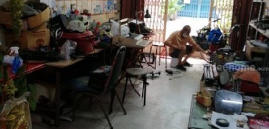 ขายตึกแถว 4 ชั้น หมู่บ้านเพชรไผ่เงิน ทำเลค้าขาย ซอยสาธุฯ 20 ใกล้พระราม 3