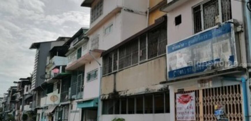 ขายตึกแถว 4 ชั้น หมู่บ้านเพชรไผ่เงิน ทำเลค้าขาย ซอยสาธุฯ 20 ใกล้พระราม 3