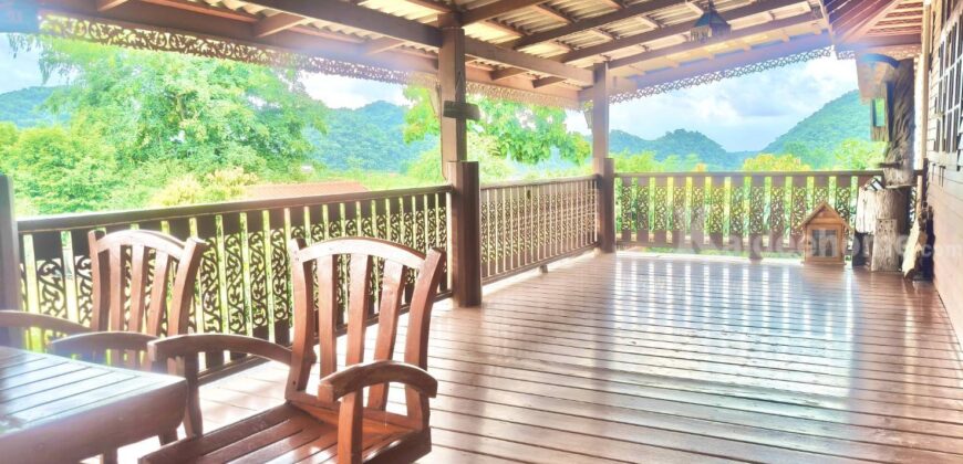 ขายที่สวนทุเรียน เขาใหญ่ ปากช่อง บ้านสวนผลไม้ คลองม่วง นครราชสีมา ที่ดิน 11 ไร่ พร้อมบ้านไม้เรือนไทย ใกล้ภูเขา วิวเขาล้อมรอบสวยมาก ที่สูง อากาศดี ดินดีอุดมสมบูรณ์มาก 087-9074045