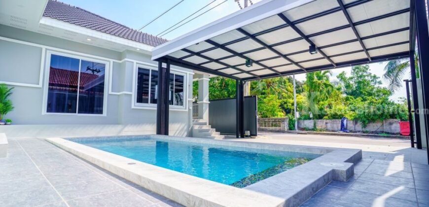 บ้านเดี่ยวสไตล์โมเดิร์นลักชูรี่ พร้อมสระว่ายน้ำส่วนตัว บางละมุง ชลบุรี