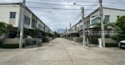 ขายทาวน์เฮ้าส์ 2 ชั้น หมู่บ้านลุมพินี ทาวน์วิลล์ สุขสวัสดิ์-พระราม2 ถนนสุขสวัสดิ์26 พื้นที่ 17.5 ตรว. ราคาถูก ใกล้บิ๊กซี บางปะกอก