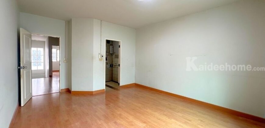 ทาวน์เฮ้าส์ มนวดี เอ็กซ์คลูซีฟ บ้านกล้วย-ไทรน้อย ใกล้เทศบาลเมืองพิมลราช และตลาดนัดมนวดี : Monwadee Exclusive