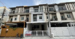 เออเบิร์นธารา สุขสวัสดิ์70 รีโนเวทเรียบร้อย ราคาพิเศษ ซื้อเฟอร์นิเจอร์เข้ามาอย่างเดียว