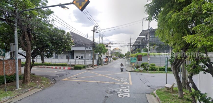 ขายที่ดินรามคำแหงซอย 21 (ถนนนวศรี) ถนนสวยปรับใหม่ทั้งเส้น เนื้อที่ 1 ไร่ ถนนศรีวรา-ทาวน์อินทาวน์ **ราคาถูกที่สุดในโซนนี้แล้ว