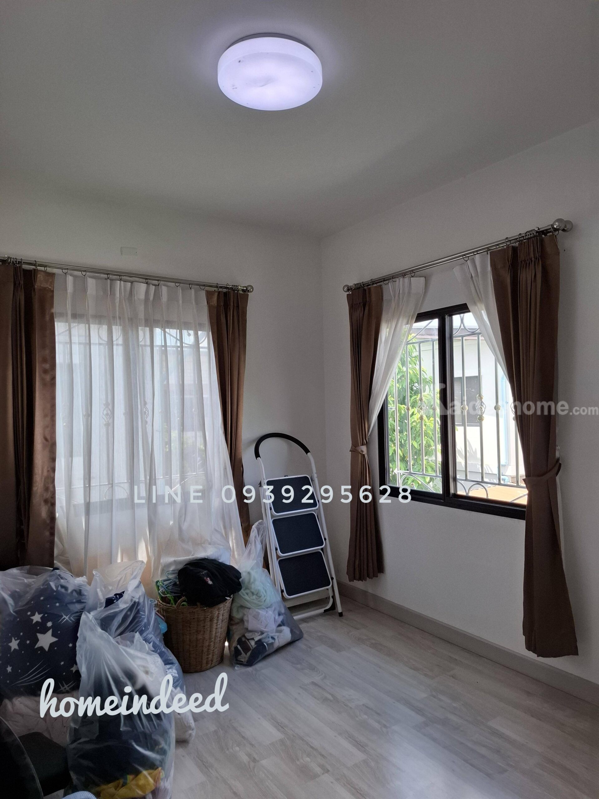 ขาย ทาวน์โฮมสวย พร้อมอยู่ 2 ชั้น โครงการ บ้านฟ้าทาวน์นี่ พุทธมณฑลสาย 5 โซนหน้า บ้านหัวมุม พื้นที่ 31.9 ตรว.