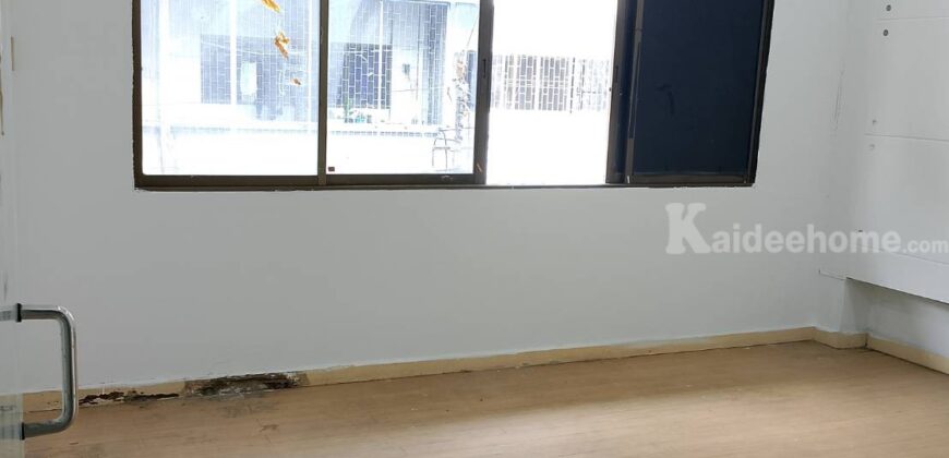 ให้เช่าอาคารพาณิชย์5ชั้น จันทน์32 มีห้องน้ำและห้องนอนทุกชั้น ใกล้สถานีรถไฟฟ้าสุรศักดิ์ มีที่จอดรถ เหมาะสำหรับทำธุรกิจหรืออยู่อาศัย