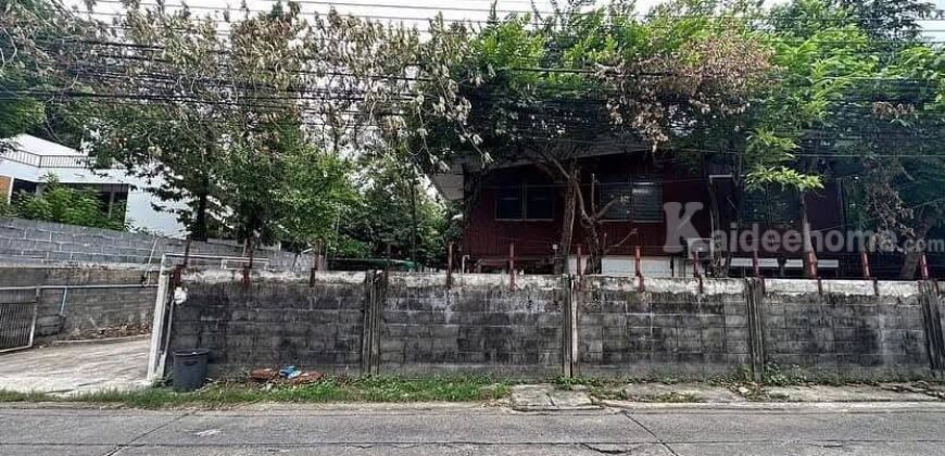 ขายที่ดินเอกมัย22 สุขุมวิท63 ที่ดิน 172ตร.ว จากถนนเอกมัยเข้ามาเพียง 400 ม. เข้าออกได้ทั้งสุขุมวิท71 ปรีดีพนมยงค์ ที่ดินเอกมัย วัฒนา กรุงเทพ ใกล้ BTS เอกมัย ทองหล่อ Ekkamai Thonglor land sale 087-9074045