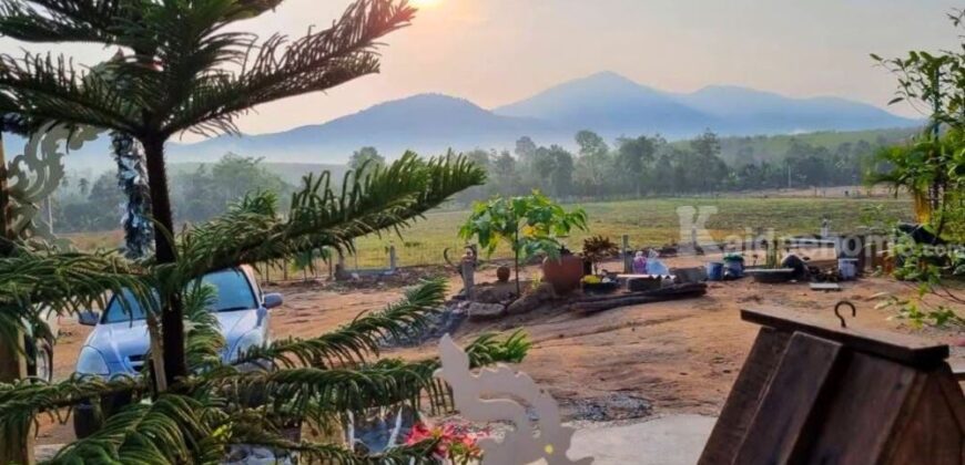 ที่ดินพร้อมบ้านวิวเขาและสวนผลไม้ อำเภอเมือง ระยอง 2 ไร่ 78 ตร.ว. ที่ดินพร้อมบ้านวิวเขาและสวนผลไม้ อำเภอเมือง ระยอง 2 ไร่ 78 ตร.ว.