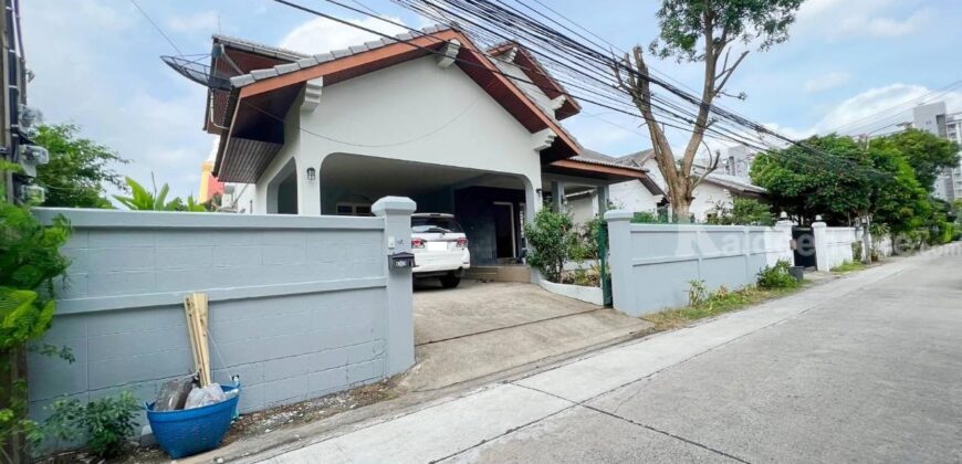ขายบ้านเดี่ยวปุณณวิถี สุขุมวิท101 ที่ดิน 90ตร.ว ใกล้รถไฟฟ้า BTSปุณณวิถี 800ม. สภาพแวดล้อมดีมากซอยกว้างน่าอยู่ ใกล้ทรูดิจิตอล Whizdom101 Bangkok Mall ซีคอนศรีนครินทร์ เซ็นทรัลบางนา 087-9074045