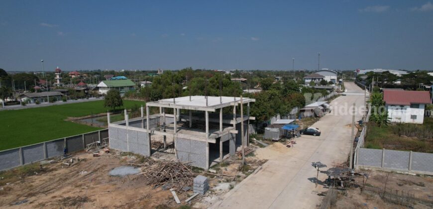 ที่ดินทำเลทอง พร้อมโกดัง ใกล้แหล่งชุมชนเดินทางสะดวก