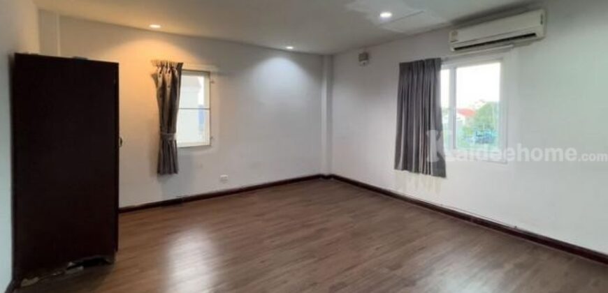 รหัสC6853 ให้เช่าโฮมออฟฟิศ 3ชั้น ย่านลาดพร้าววังหิน ใกล้โชคชัย4 ใกล้เสนานิคม ใกล้รัชดาภิเษก เหมาะอยู่อาศัยและทำโฮมออฟฟิศ