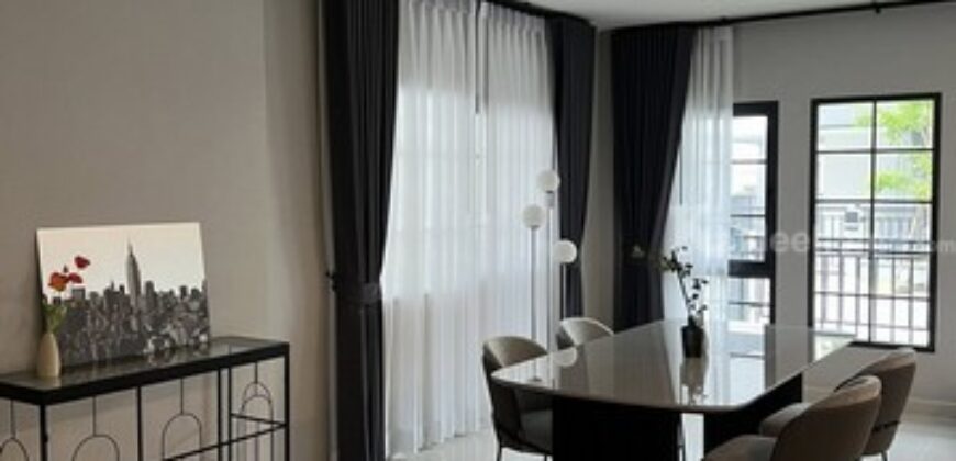 รหัสC6859 ให้เช่าบ้านเดี่ยว 2ชั้น โครงการCentro bangna เซนโทร บางนา Fully furnished พร้อมเครื่องใช้ไฟฟ้า