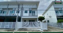 ทาวน์เฮ้าส์ เดอะ มิราเคิล เพชรเกษม 63 โครงการ 3 บ้านใหม่ พร้อมเข้าอยู่