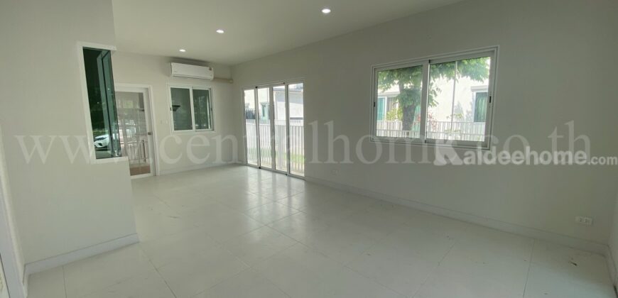 ทาวน์เฮ้าส์ เดอะ มิราเคิล เพชรเกษม 63 โครงการ 3 บ้านใหม่ พร้อมเข้าอยู่